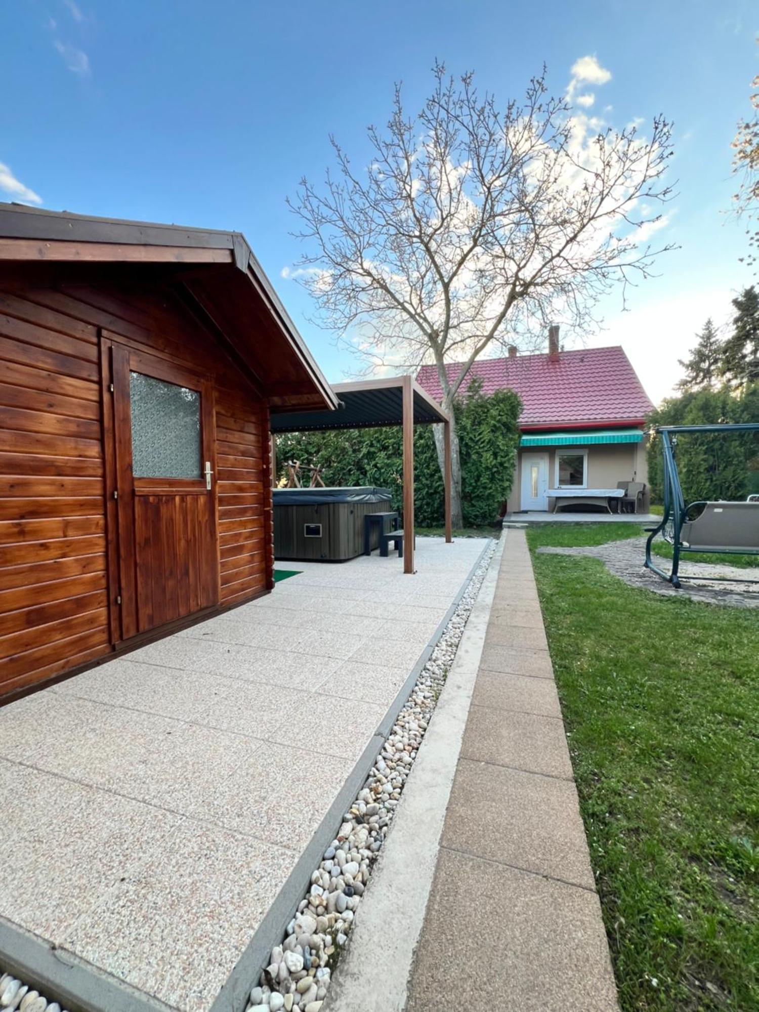 Pellegrini Apartman Balatonakali Bagian luar foto