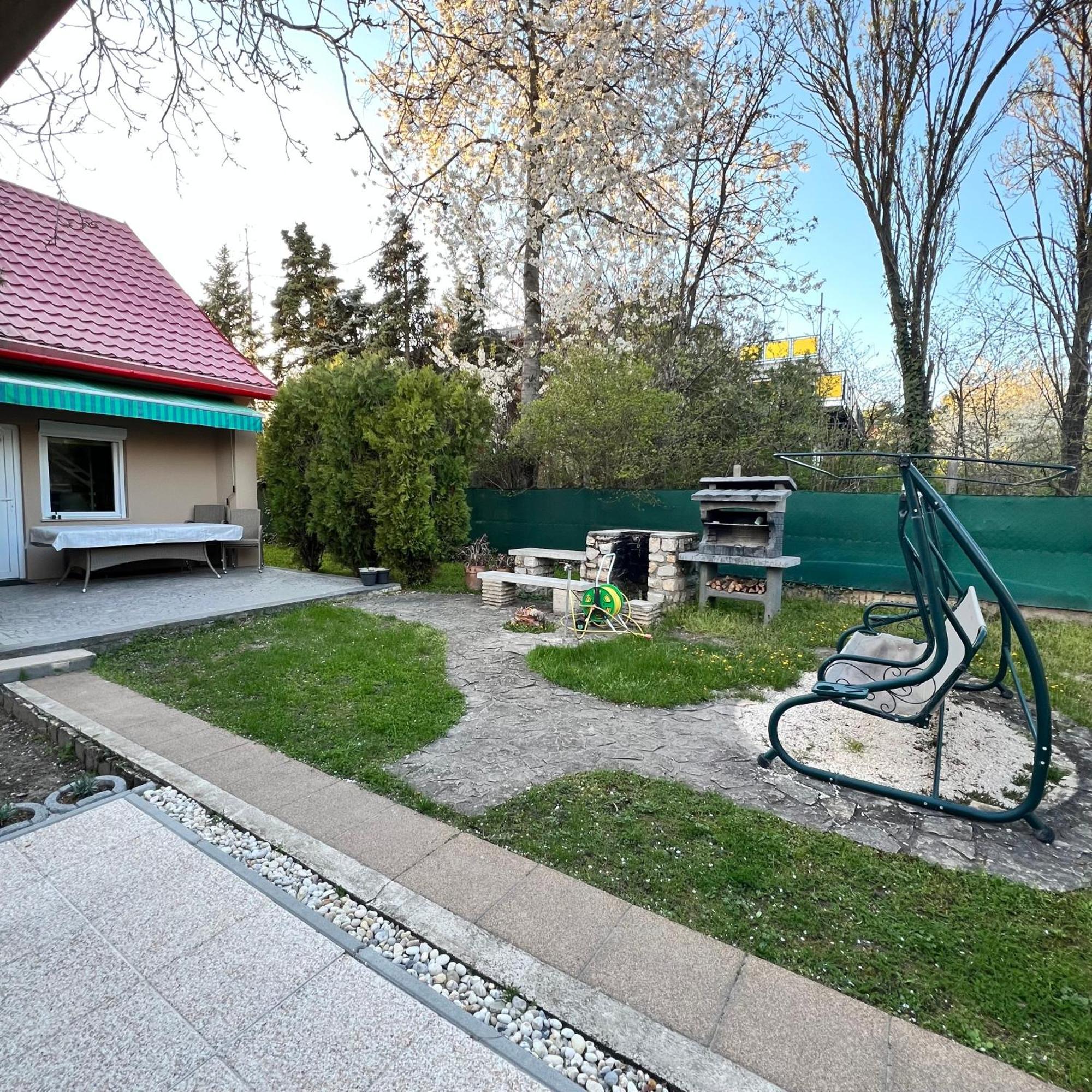 Pellegrini Apartman Balatonakali Bagian luar foto